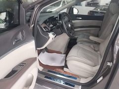 Buick GL8 Land Executive Cabin 652T Luxury - ფოტო 15