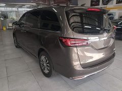Buick GL8 Land Executive Cabin 652T Luxury - ფოტო 4