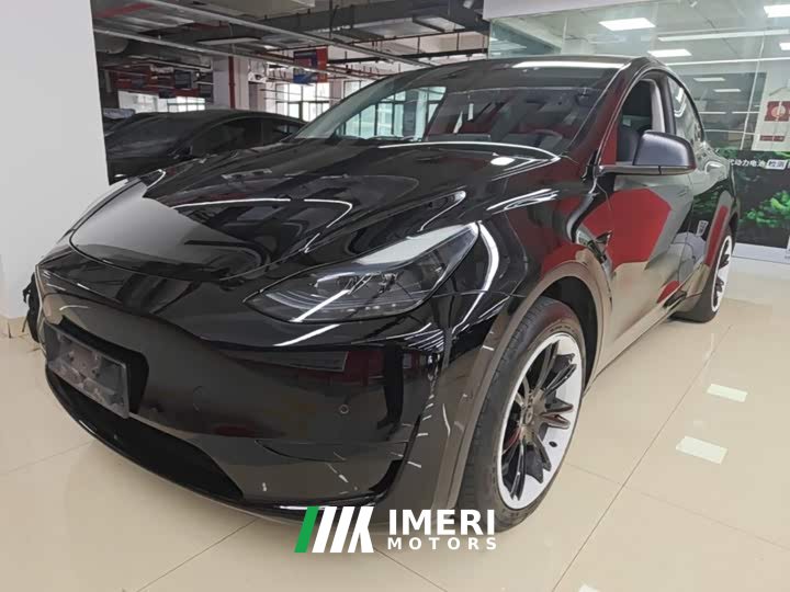 Tesla Model Y Facelift Rear-Wheel Drive