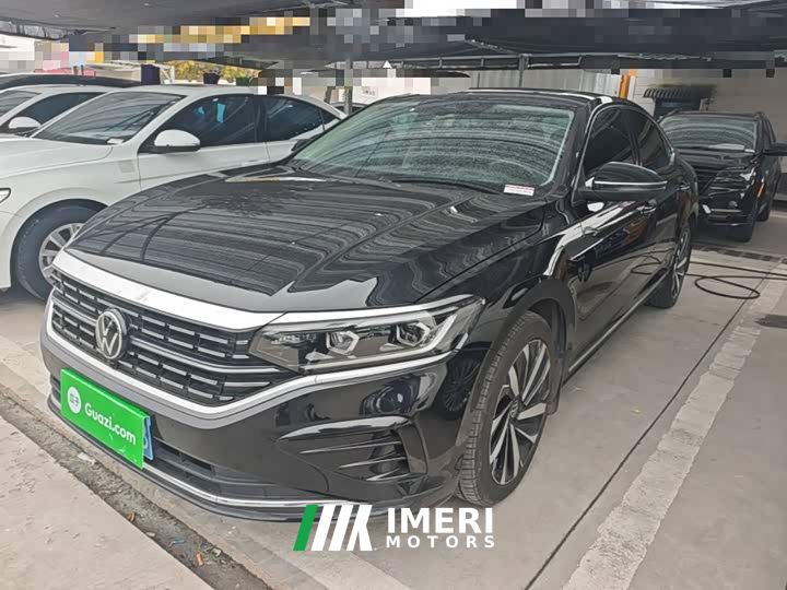 Volkswagen Passat 330TSI Luxury