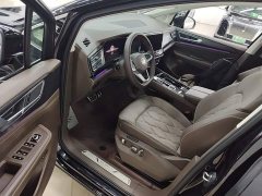 Volkswagen Viloran 380TSI Prestige - ფოტო 15