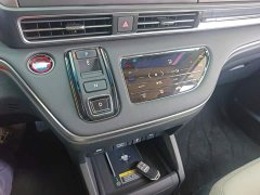 Honda Odyssey 2.0L e:HEV Sharp Prestige Four-Seat Edition - ფოტო 13