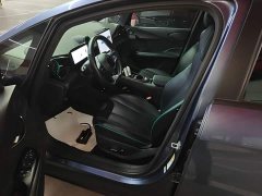 BYD Dolphin Smart Driving Edition 520km Knight Edition - ფოტო 14