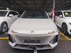 Changan UNI-V 1.5T Smart Navigation Edition - ფოტო 2