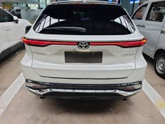 Toyota Weisa 2.0L CVT Two-Wheel Drive Premium Edition - photo 5