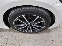 BMW 3 Series 320Li M Sport Package - ფოტო 11