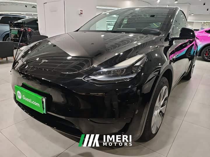 Tesla Model Y Facelift Rear-Wheel Drive