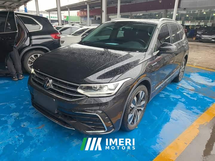 Volkswagen Tiguan L Facelift 330TSI Automatic FWD R-Line Comfort Edition - car from China