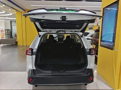 Toyota Wildland 2.0L CVT FWD Leading Edition - фото 18