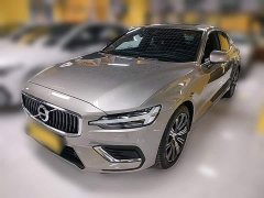Volvo S60 B4 Intelligent Remote Luxury Edition - фото 1