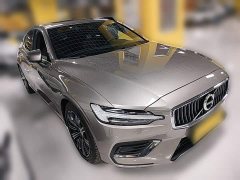 Volvo S60 B4 Intelligent Remote Luxury Edition - фото 5