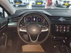 Volkswagen Magotan 330TSI DSG Luxury - ფოტო 10