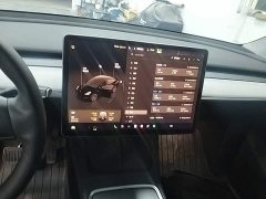 Tesla Model Y Long Range All-Wheel Drive - ფოტო 12