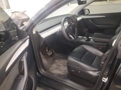 Tesla Model Y Long Range All-Wheel Drive - ფოტო 15