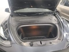 Tesla Model Y Long Range All-Wheel Drive - ფოტო 19