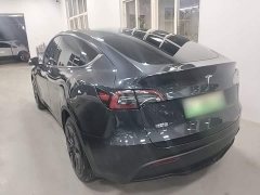Tesla Model Y Long Range All-Wheel Drive - ფოტო 4