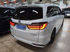 Honda Odyssey 2.0L e:HEV Sharp Radiance Edition - фото 6