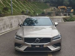 Volvo S60 B4 Smart Luxury Edition - ფოტო 2