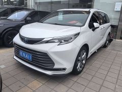 Toyota Sienna 2.5L Hybrid Premium Edition - ფოტო 1