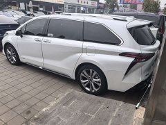 Toyota Sienna 2.5L Hybrid Premium Edition - ფოტო 5