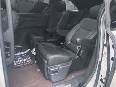 Toyota Sienna 2.5L Hybrid Premium Edition - ფოტო 6