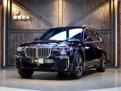 BMW X7 xDrive40i M Sport Luxury Package - фото 1
