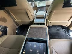 Land Rover Range Rover 3.0 L6 400PS Genesis Extended Wheelbase - ფოტო 18