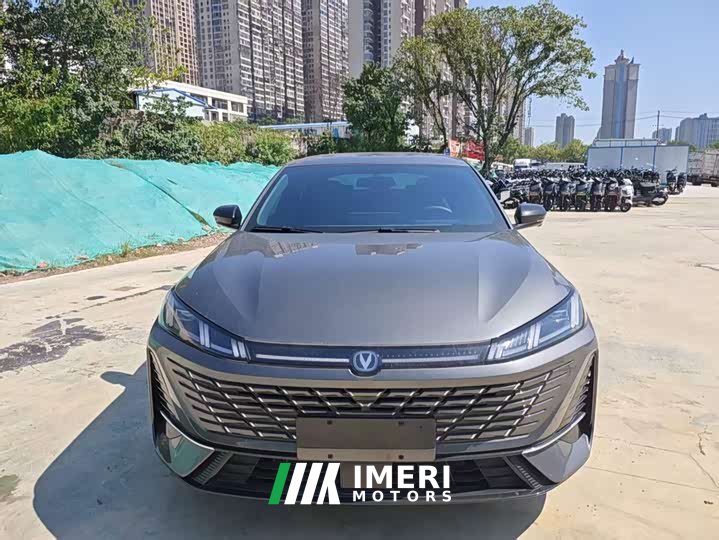 Changan Eado Blue Whale 1.5T 500Bar Luxury - автомобиль из Китая