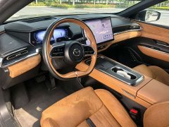 Mazda EZ-6 Extended Range 200 Premium Edition - ფოტო 3