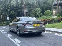 Lexus ES 300h Elite Edition National V Emission Standard - photo 13