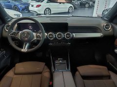 Mercedes-Benz GLB 220 Dynamic - ფოტო 11