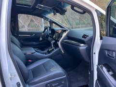 Toyota Vellfire Crown Hybrid 2.5L HV Luxury Edition - photo 6