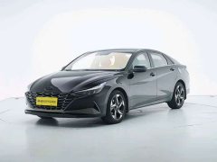 Hyundai Elantra 1.5L CVT Luxury - ფოტო 1