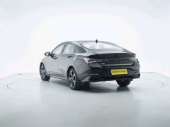 Hyundai Elantra 1.5L CVT Luxury - ფოტო 2