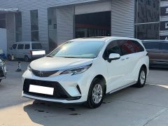 Toyota Gravia 2.5L Hybrid Comfort PLUS Edition - фото 1