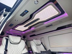 Toyota HIACE 3.5L Automatic 7-Seater - ფოტო 17