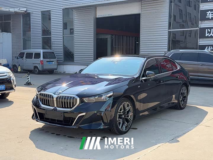 BMW 5 Series 530Li Luxury Edition Premium Package - ავტომობილი ჩინეთიდან