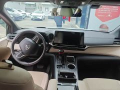 Toyota Grevias 2.5L Hybrid Prestige ULTRA Edition - photo 3