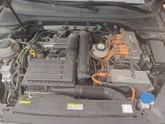 Volkswagen Magotan PHEV GTE Luxury - ფოტო 10
