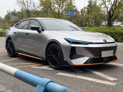 Changan UNI-V 1.5T Premium Sport - ფოტო 3