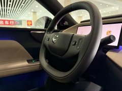 Volvo XC70 Plug-in Hybrid AWD Extended Range Core - ფოტო 12