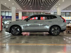 Volvo XC70 Plug-in Hybrid AWD Extended Range Core - ფოტო 4