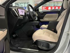 Volvo XC70 Plug-in Hybrid AWD Extended Range Core - ფოტო 6