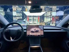Tesla Model 3 Long Range All-Wheel Drive - ფოტო 6