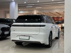 Li Auto L6 Pro - ფოტო 11
