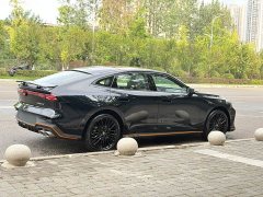 Changan UNI-V Third Generation 1.5T 500Bar Luxury Sport Edition - ფოტო 4