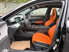 Changan UNI-V Third Generation 1.5T 500Bar Luxury Sport Edition - ფოტო 6