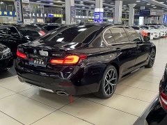 BMW 5 Series Facelift 530Li Luxury M Sport Package - фото 9
