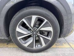 Li Auto ONE Extended Range 6-Seater - ფოტო 11
