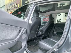 Tesla Model Y Rear-Wheel Drive - ფოტო 10